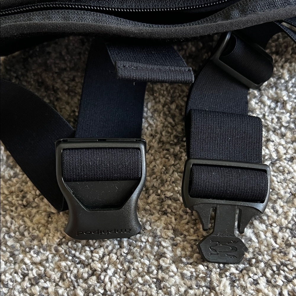 AMPHIPOD | Black Running Belt - Picture 4 of 4